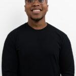 man in black crew neck long sleeve shirt